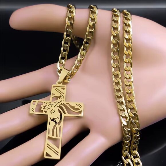 Men Stainless Steel Crown of Thorns Jesus Cross Necklace - Picture 3 of 11